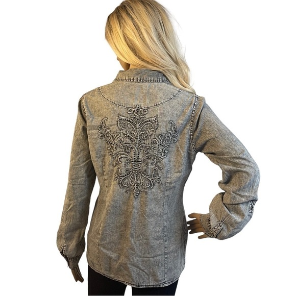 Maurices Premium Gray Washed Denim Button Up Shirt - Picture 8 of 10